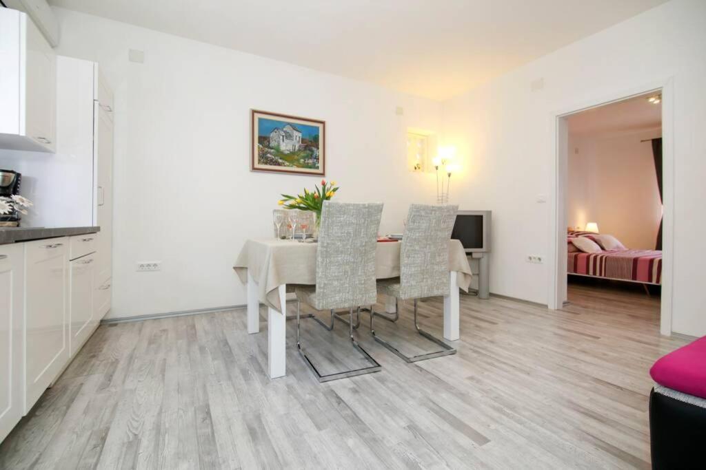 Apartman Buki **** Спліт Екстер'єр фото